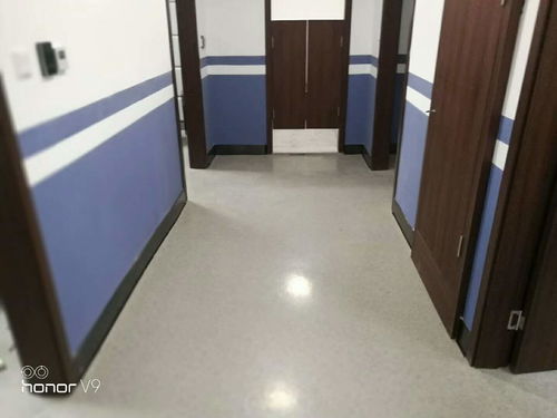 瓊海PVC地板膠打蠟保養施工隊施工歡迎您